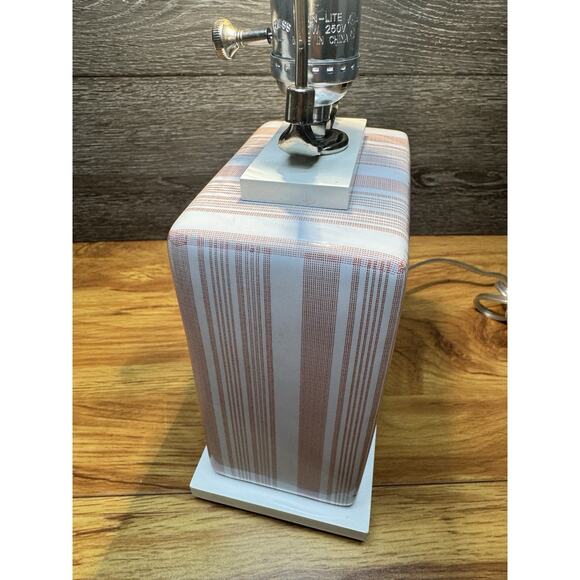 Ralph Lauren Home Porcelain Table Lamp White & Pink Stripe 17” Designer Decor - Picture 6 of 9